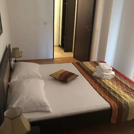 Guest house Vila Malibu